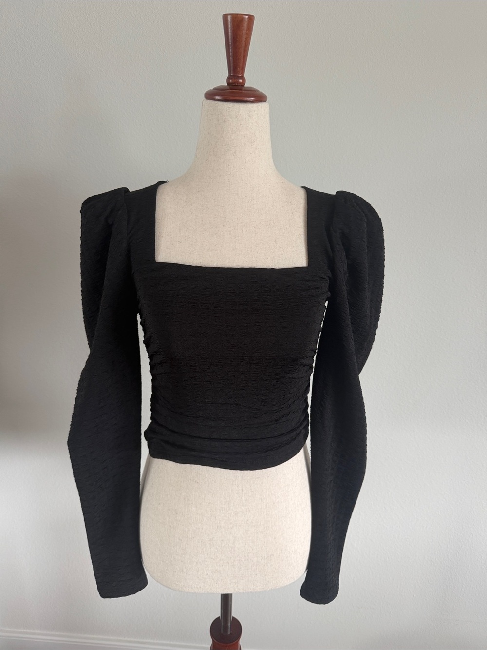 Astr the Label Square-Neck Black Puff-Sleeve Top